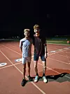 Ruben Querinjean prend la pose aux côtés du champion du monde Jimmy Gressier, avec qui il sort de trois semaines de stage en Afrique du Sud.