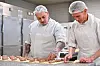 Le pâté riesling, superstar des feuilletés luxembourgeois, est conçu à la main, dans les locaux de Namur.