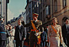 Le Grand-Duc Henri saluant la foule, accompagné de la Grande-Duchesse Maria Teresa. (Photos : Archives SIP)
