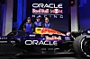 Isack Hadjar, Max Verstappen et Laurent Mekies (de g. à dr.) ont tenu un discours volontariste pour la présentation de leur nouvelle livrée (Photo : AFP).