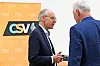 Luc Frieden (à g.) en discussion, hier, avec Claude Wiseler, le coprésident du CSV. Ce matin, ils vont rencontrer la délégation du DP.