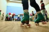 Première étape avec des patins : tomber. La deuxième : trouver son équilibre !