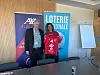 Nina Kanto, ici aux côtés du président de la FLH, Romain Schockmel, se montre ambitieuse.