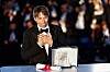 Le Festival a ensuite demandé à George Lucas de remettre la Palme d'or à l'Américain Sean Baker, 53 ans, pour 'Anora'