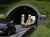 Du 3 au 5 octobre, le tunnel d’Hayange sera fermé deux nuits afin de permettre un maximum de travaux nécessitant l’interruption du trafic routier. En moyenne, 22 300 véhicules l’empruntent chaque jour. (Photo RL /René Bych)
