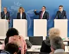 Le Premier ministre, Xavier Bettel (2e de d.), hier, aux côtés des ministres de l’Énergie, Claude Turmes (à g.), de l’Environnement, Joëlle Welfring, et de l’Économie, Franz Fayot (à d.).