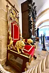 Ce fauteuil a servi à la cérémonie d’assermentation du Grand-Duc Henri au Parlement.