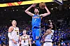 le match a basculé de manière décisive dans le deuxième quart-temps, lorsqu'Oklahoma City a élevé le niveau de son attaque pour remporter la reprise 39 à 20.