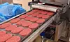 Excès de gras, tissus de mauvaise qualité, amidon et soja composaient ces steaks destinés aux plus démunis.