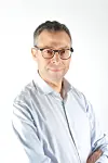 Agé de 58 ans, Michel Toungouz Névessignsky a occupé plusieurs postes de directeur dans des institutions universitaires et industrielles spécialisées dans les sciences de la vie et le diagnostic.