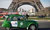 La mythique deudeuche a été convertie à l'électricité pour pouvoir continuer à transporter des touristes à Paris, sans polluer. (Photos AFP)