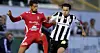 Ken Corral (à droite) portera le maillot du Fola la saison prochaine.
