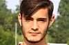 Au FC Metz depuis dix ans, le joueur de 19 ans hésiterait encore avec la Serbie, à qui il a longtemps semblé accorder sa préférence.