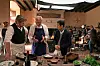 Entre l’acteur Benoît Magimel et le réalisateur Tran Anh Hung, le chef étoilé Pierre Gagnaire, conseiller culinaire du film, s’est aussi vu offrir un petit rôle à l’écran.