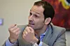 Le bourgmestre de Dudelange, Dan Biancalana, explique le projet dans le détail (Photo : Julien Garroy).