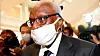 Lamine Diack arrivant au palais de justice de Paris le 8 juin 2020, pour son procès où il était accusé d'avoir accepté des millions de dollars pour couvrir des tests de dopage russes.