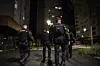 Des nouveaux moyens de police sont déployés suite à une vidéo litigieuse mettant en scène des gangsters, dans une vidéo qui serait peut-être un clip (Photo : AFP).