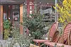 Un peu partout dans la capitale, les tables et les chaises n’attendent que d'être déployées en terrasse. Reste à savoir quels établissements vont se donner cette peine.