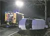 La route était devenue glissante à cause des basses températures.
