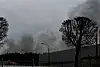 Samedi, de la fumée apparaissait au-dessus d'une forêt de Kiev.