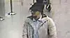 Capture d'une caméra surveillance diffusée par la police fédérale belge d'un suspect de l'attentat contre l'aéroport de Bruxelles le 22 mars 2016.