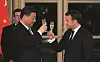 Les présidents Xi Jinping et Emmanuel Macron ont affirmé lundi leur détermination à défendre un 'multilatéralisme fort', avant une rencontre mardi entre Jean-Claude Juncker, Angela Merkel, Emmanuel Macron et Xi Jinping.
