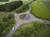 Pour avoir les autorisations et garantir la sécurité du transport, le rond-point Antoniushof a dû être aménagé. Il en est de même du croisement au café Legay. (photo OekoStroum Weiler)