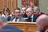 Luc Frieden en discussion avec son vice-Premier ministre, Xavier Bettel.