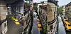 Des véhicules dans une ruelle inondée après l'arrivée du cyclone Amphan à Calcutta les 20 et 21 mai. (photos de Satyaki Sanyal/AFP)