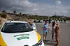 Des habitants attendant d'être autorisés à regagner leur domicile à Los Gallardos, dans la province d'Almería, ce dimanche.