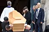 L'arrivée du cercueil dans l'église Saint-Roch.