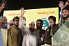 Hafiz Saeed (deuxième en partant de la gauche) est soupçonné d'être à l'origine de l'attentat qui a frappé Bombay en 2008.