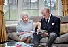 La souveraine est âgée de 94 ans, et son mari le prince Philip a 99 ans.