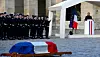 Le chef de l'État français a prononcé un éloge funèbre avant de se recueillir devant le cercueil de l'écrivain.