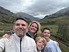 Julia, son mari Jean-Maxime et leurs garçons, Lucas et Axel, ici en vacances en Écosse, via la plateforme HomeExchange.