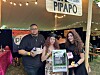 Durant tout le festival, José, Ivana et Samaneh distribuent des conseils et des objets en tout genre pour faire la fête en sécurité.