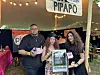 Durant tout le festival, José, Ivana et Samaneh distribuent des conseils et des objets en tout genre pour faire la fête en sécurité.
