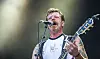 'On est hyper-heureux d’être ici, au Luxembourg en plein air, à regarder bouger vos petits culs', avait lancé Jesse Hugues au public du Rock-A-Field. (photos archives Tania Feller)