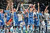 Thomas Grün et le Basket Esch peuvent lever bien haut le trophée. Ils ne l’ont pas volé! (Photos : luis mangorrinha)