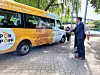 Lex Delles (ministre du Tourisme), Luc Reis (directeur de Moyocci) et Gilles Estgen (président de Visit Moselle) ont baptisé le bus à Schengen.
