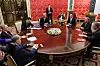 'La situation n'est bien sûr pas simple', a déclaré le président russe aux deux envoyés dans une vaste salle du Kremlin.