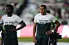 Trois joueurs du Real Madrid, dont Vinicius Junior et Kylian Mbappé, n'ont enfilé le t-shirt qu'à moitié mardi, avant leur match contre Elche.