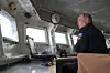 Vladimir Poutine supervise la phase finale d'exercices navals de la Flotte du Pacifique à bord du croiseur lance-missiles de la marine russe, au large de l'île de Sakhaline.