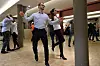 Des cours de danse sont prévus tout le week-end pour découvrir la salsa ou améliorer son déhanché.
