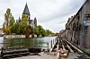 La passerelle du Temple neuf se situant dans le secteur sauvegardé de la ville, les règles sont très strictes.