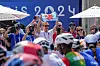 Sur tous les sites comme ici au départ du vélo, SAR le Grand-Duc a été très présent tout au long de la compétition pour encourager les athlètes luxemboureois.