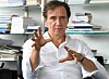 «C'est un virus qui connaît beaucoup de mutations, c'est un des virus les plus variables et donc une personne qui a été infectée une première fois peut l'être une seconde fois», prévient le directeur des Laboratoires réunis du Luxembourg (Photo : Hervé Montaigu).