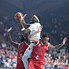 Adrian Delph et Etzella terminent la saison régulière en première position.