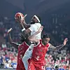 Adrian Delph et Etzella terminent la saison régulière en première position.