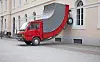 «Truck», d'Erwin Wurm, ne manquera pas d'étonner les visiteurs et les promeneurs à Esch-sur-Alzette.
